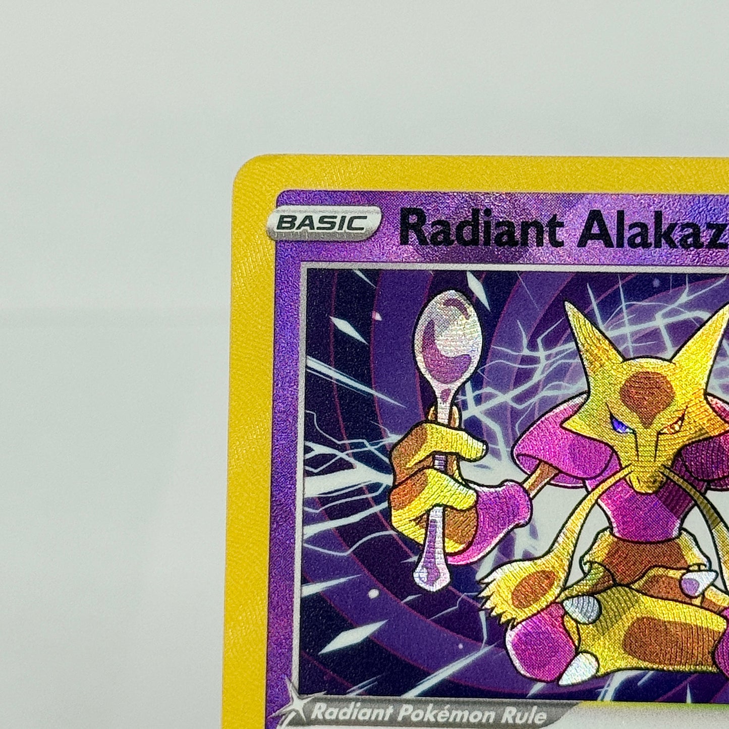 Radiant Bundle – Alakazam & Hawlucha (2 Cards)