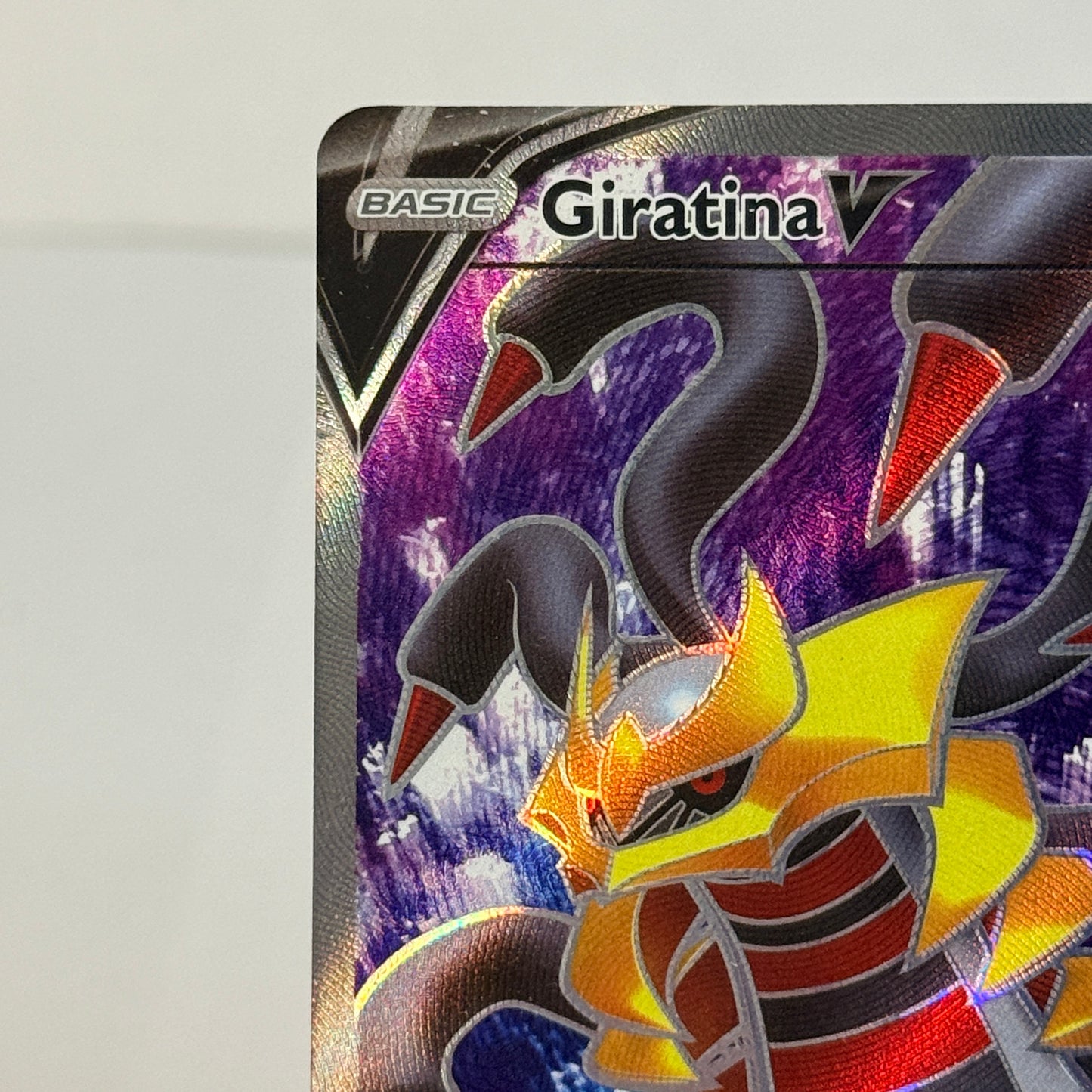 Giratina V (Full Art) 185/196