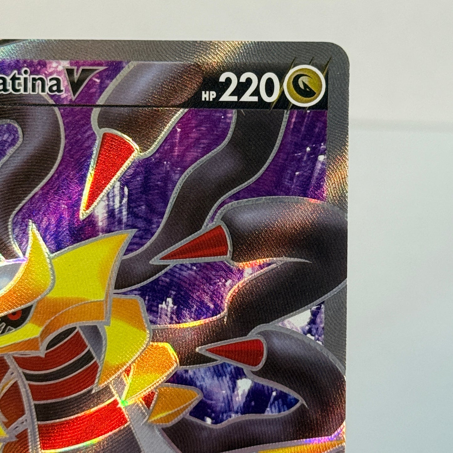 Giratina V (Full Art) 185/196