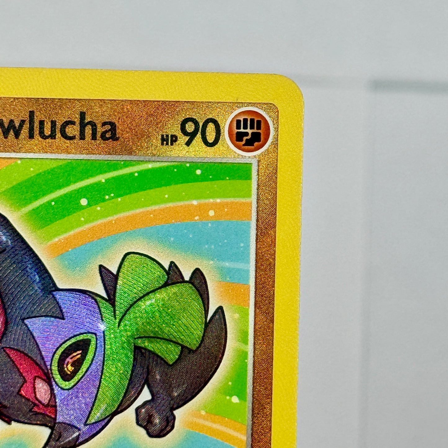 Radiant Bundle – Alakazam & Hawlucha (2 Cards)